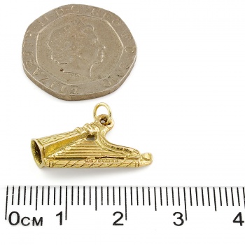 9ct gold Harp Charm